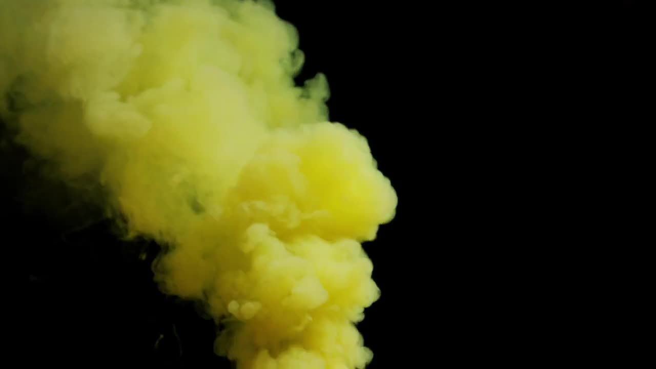 黄色炸弹烟雾特效视频