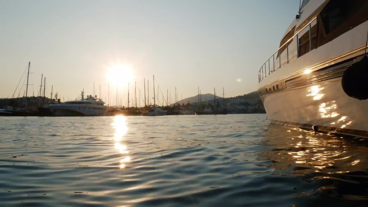 港口的日落视频素材