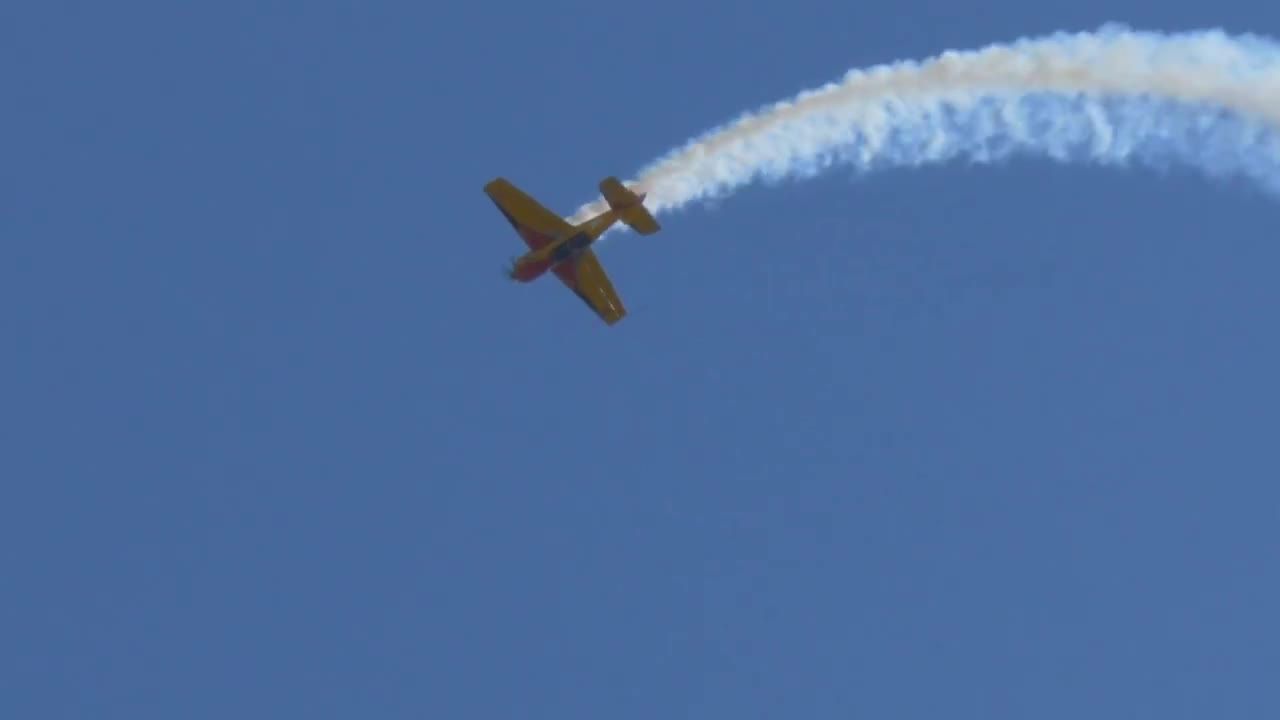 飞机特技飞行视频