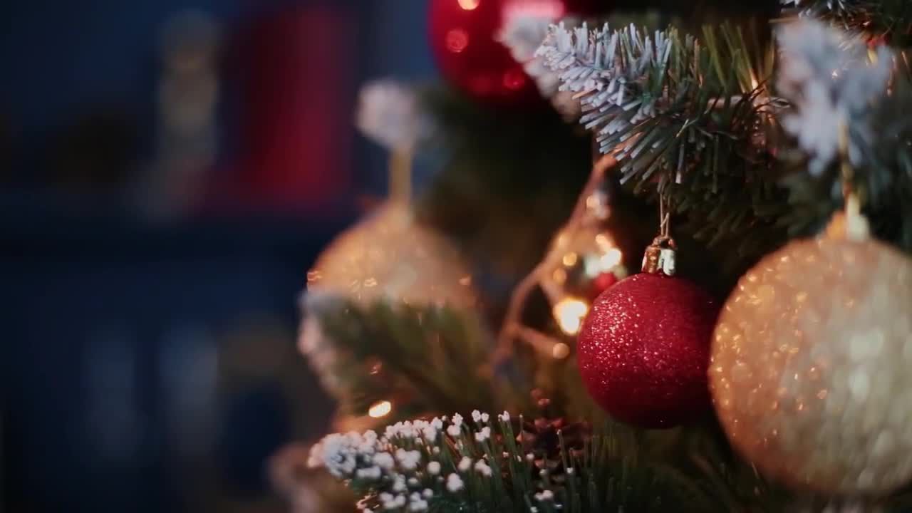 冬季圣诞节闪闪发光装饰物特效视频