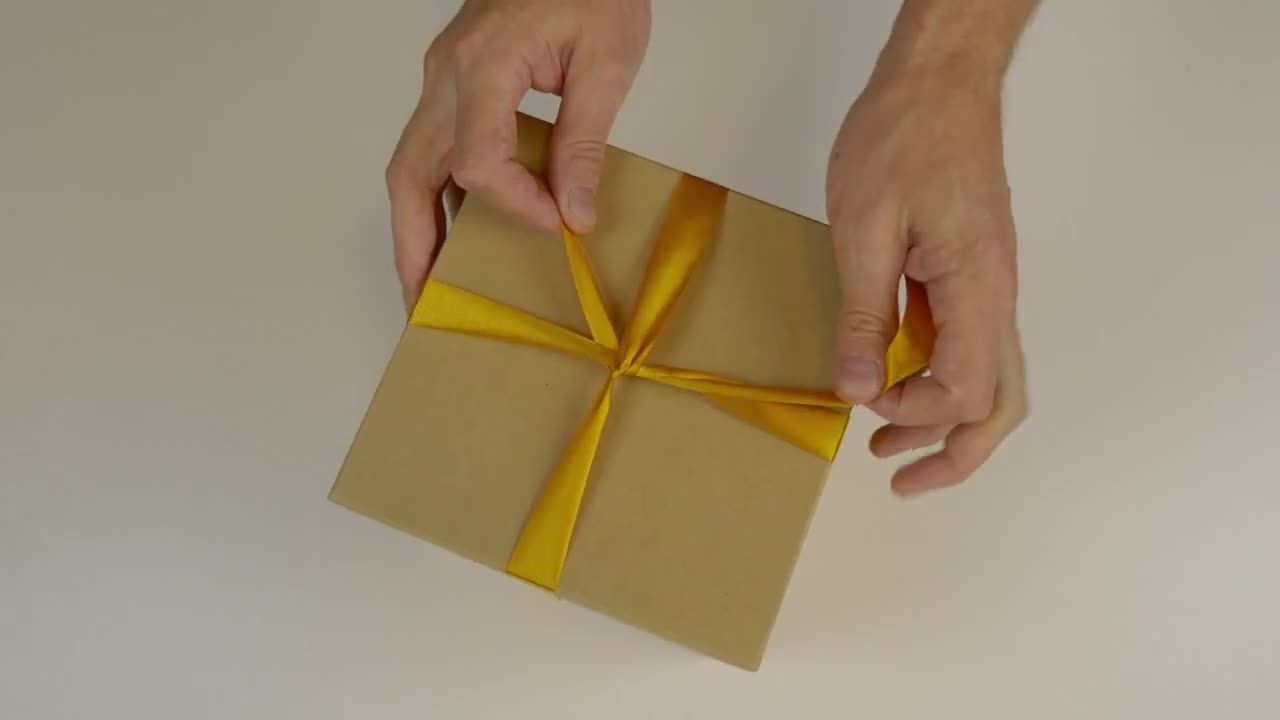 礼品盒包装精彩视频素材