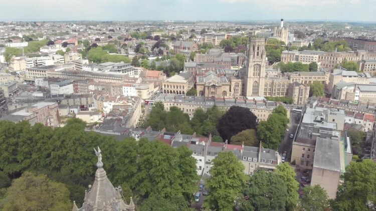 英国布里斯托尔公园和纪念馆鸟瞰图视频素材