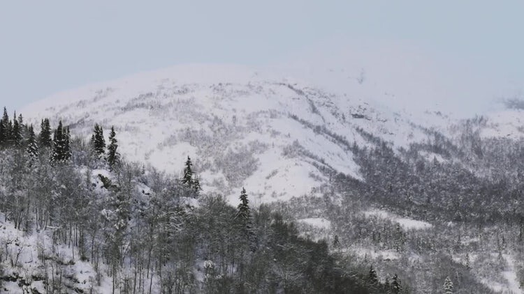 挪威山上的雪景视频素材