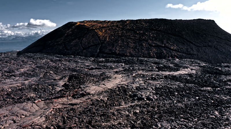 黑色火山岩覆盖着陆地天线实拍视频