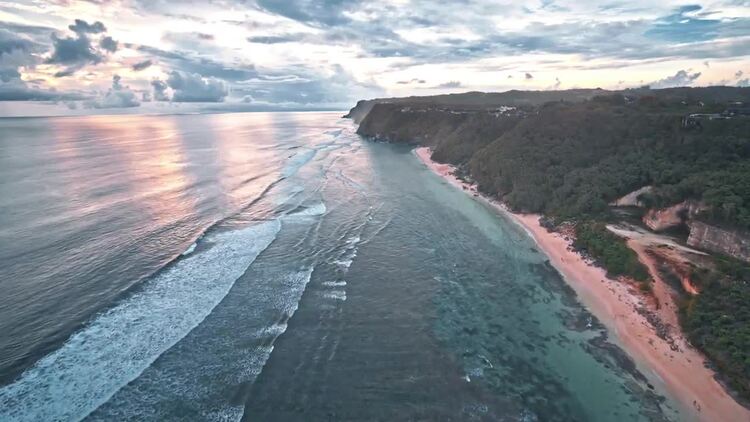 日落时的海滩和海洋实拍视频素材