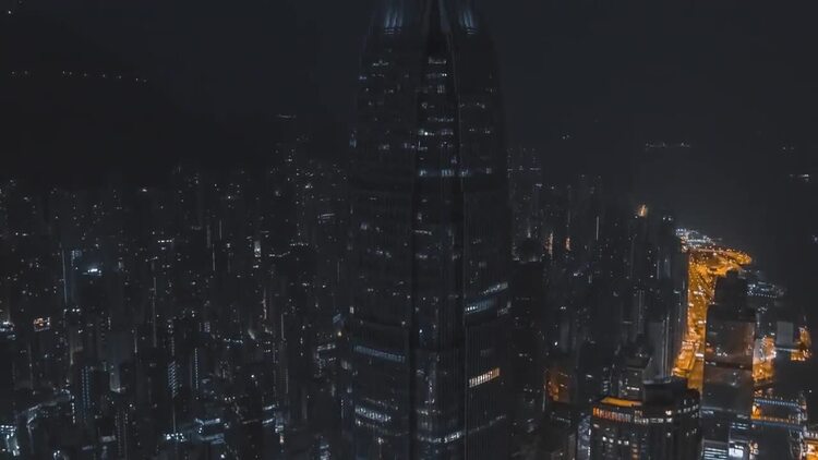 城市红外空中的建筑物和灯光实拍视频素材