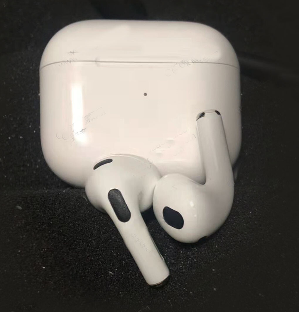 苹果新款AirPods实物曝光：搭载新H2芯片，耳塞可拆卸