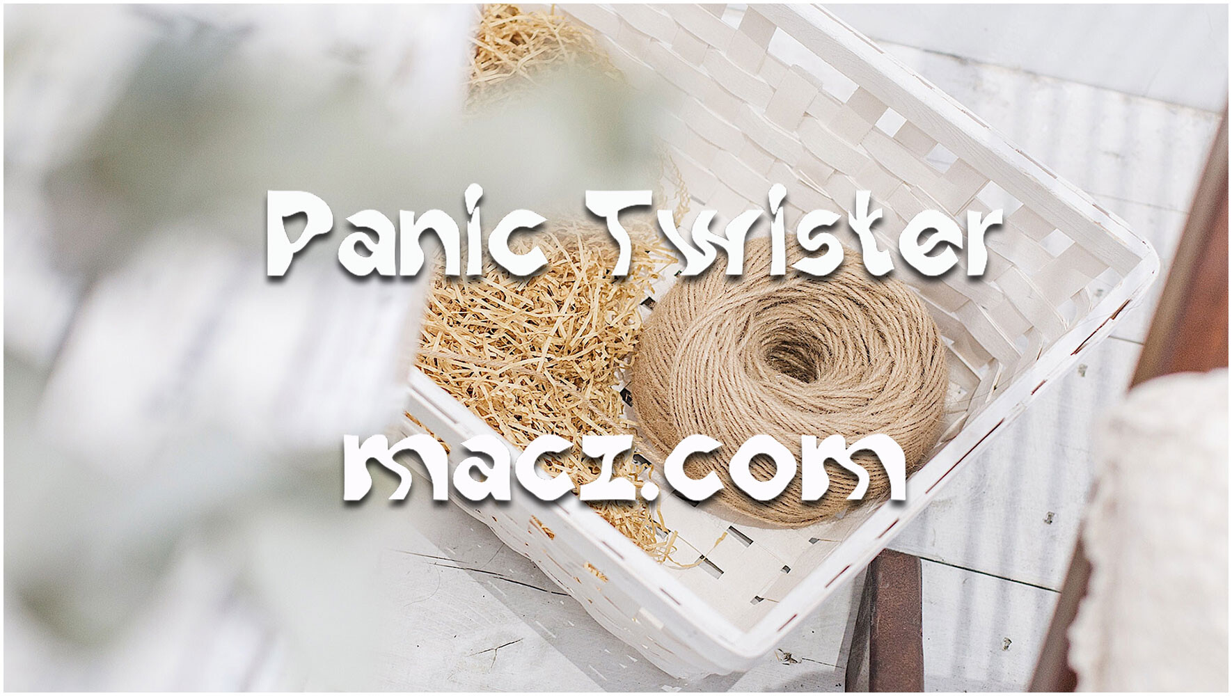 搞怪扭曲风格字体Panic Twister