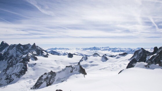 阿尔卑斯山脉唯美雪景5k动态壁纸