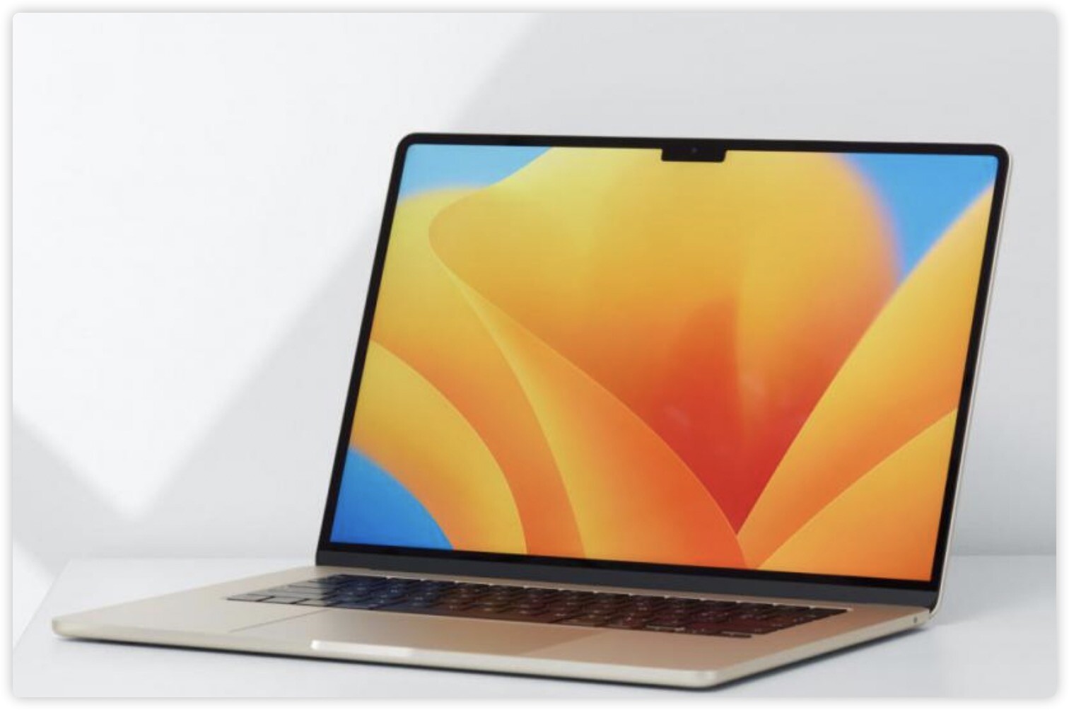 苹果 15 英寸 MacBook Air 开箱图赏，你喜欢吗