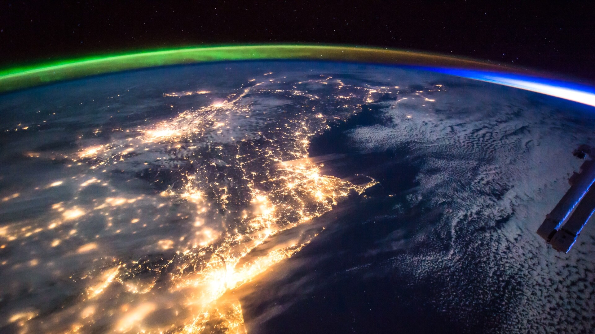 震撼人心的太空俯瞰地球延时摄影【4K】_哔哩哔哩_bilibili